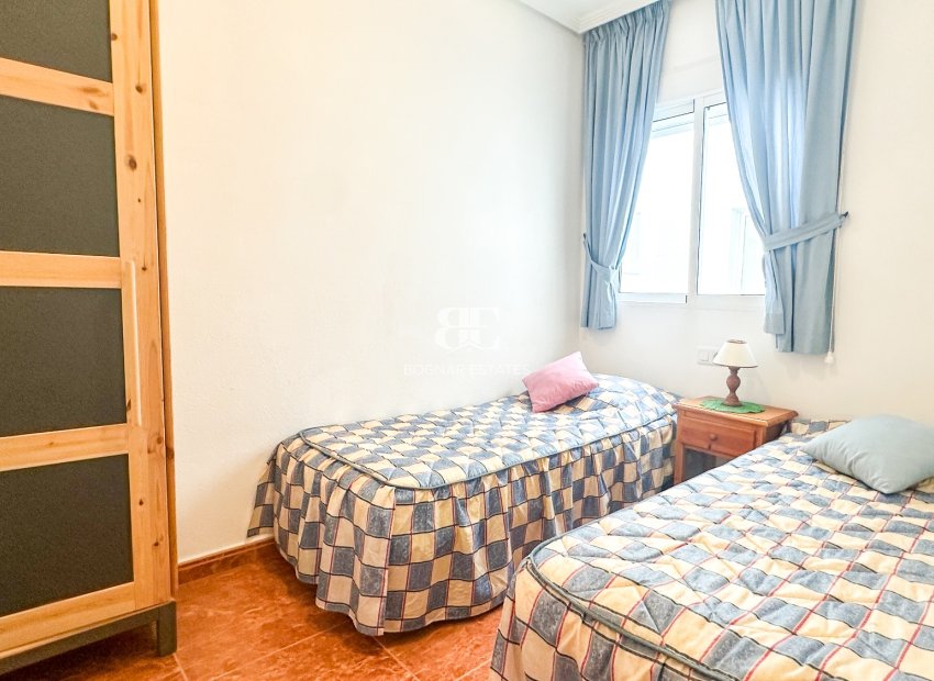 Resale - apartment -
Torrevieja - Center