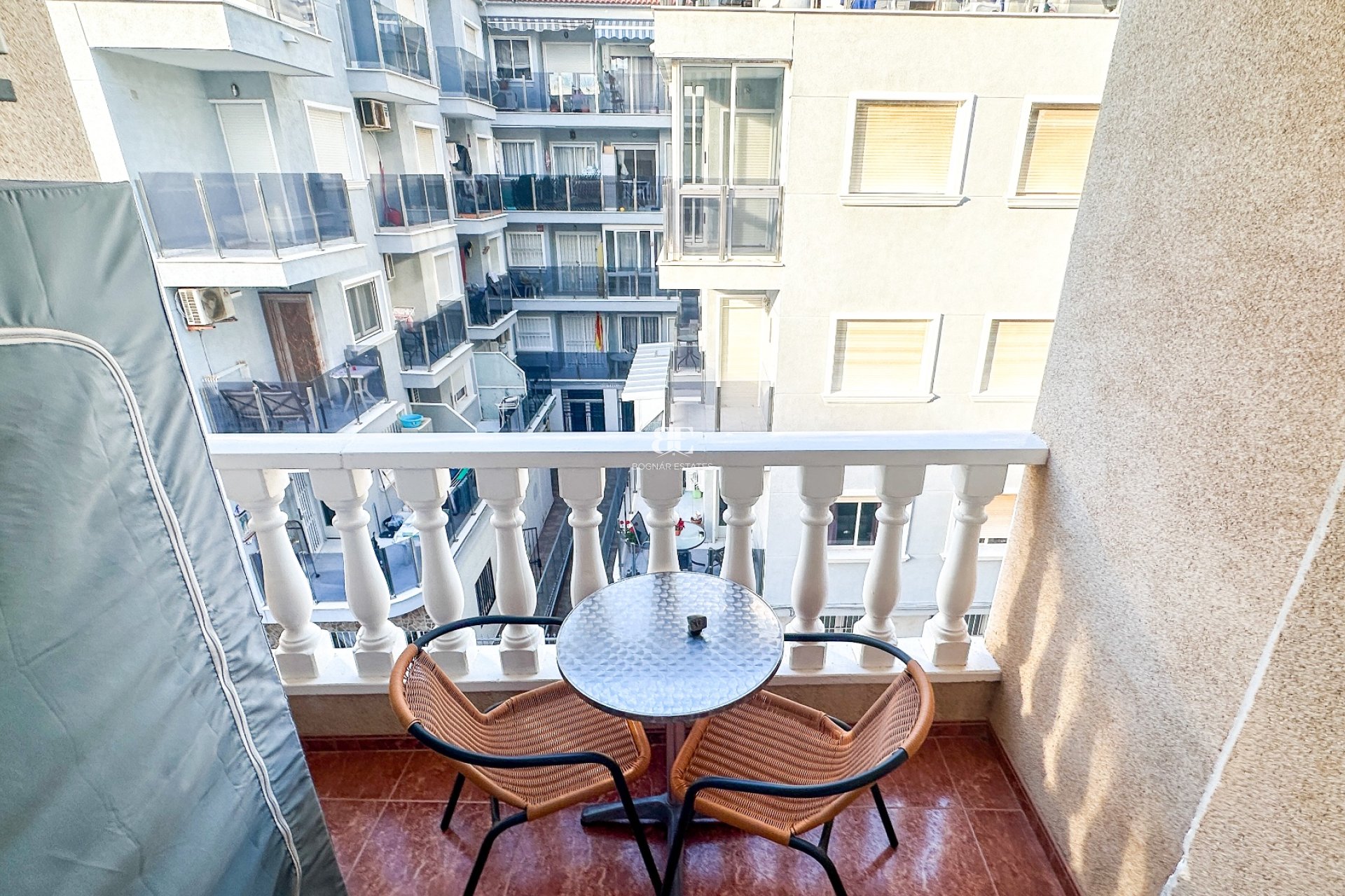 Resale - apartment -
Torrevieja - Center