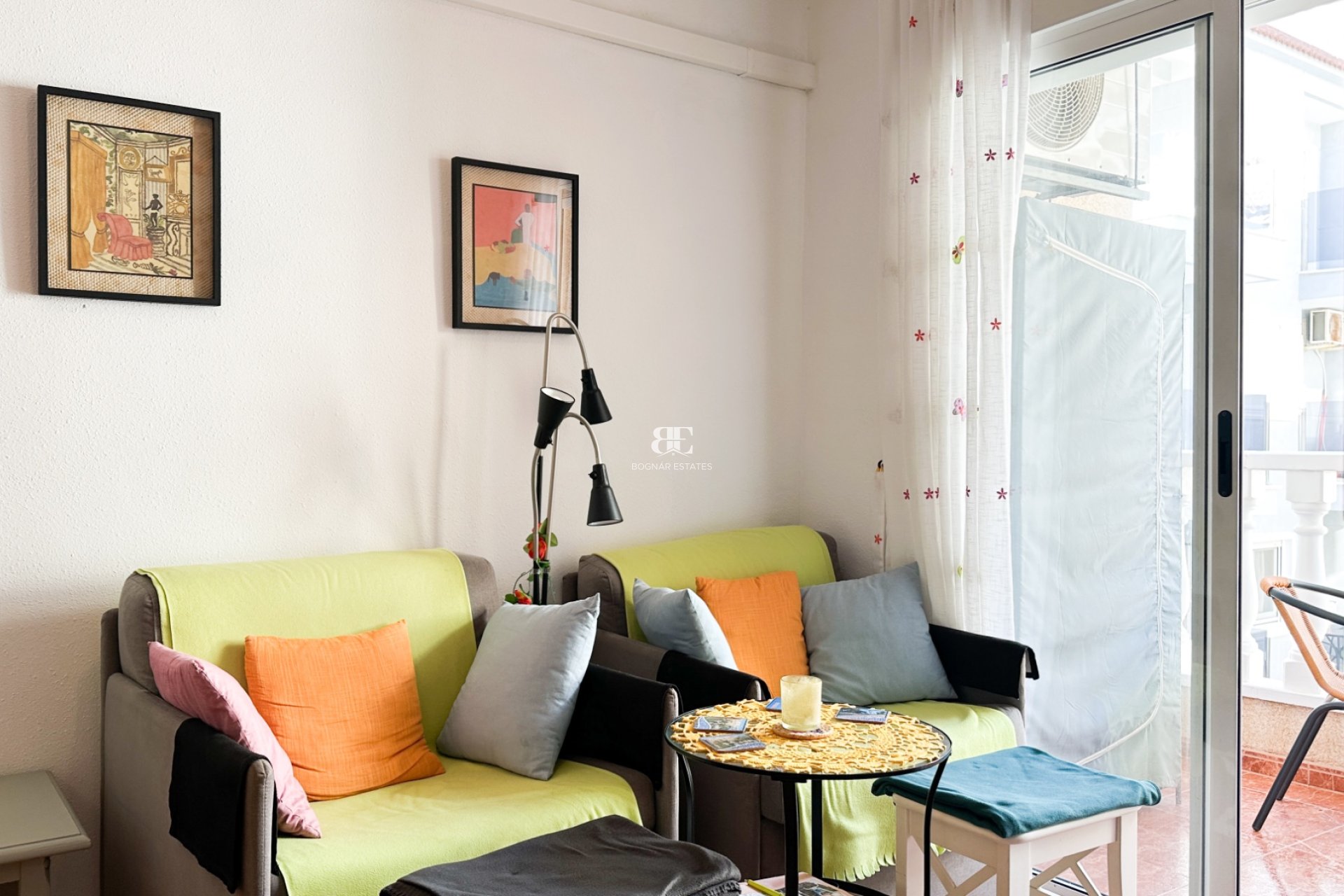 Resale - apartment -
Torrevieja - Center