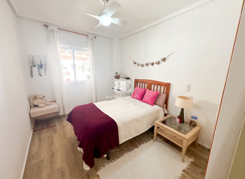 Resale - apartment -
Torrevieja - Center