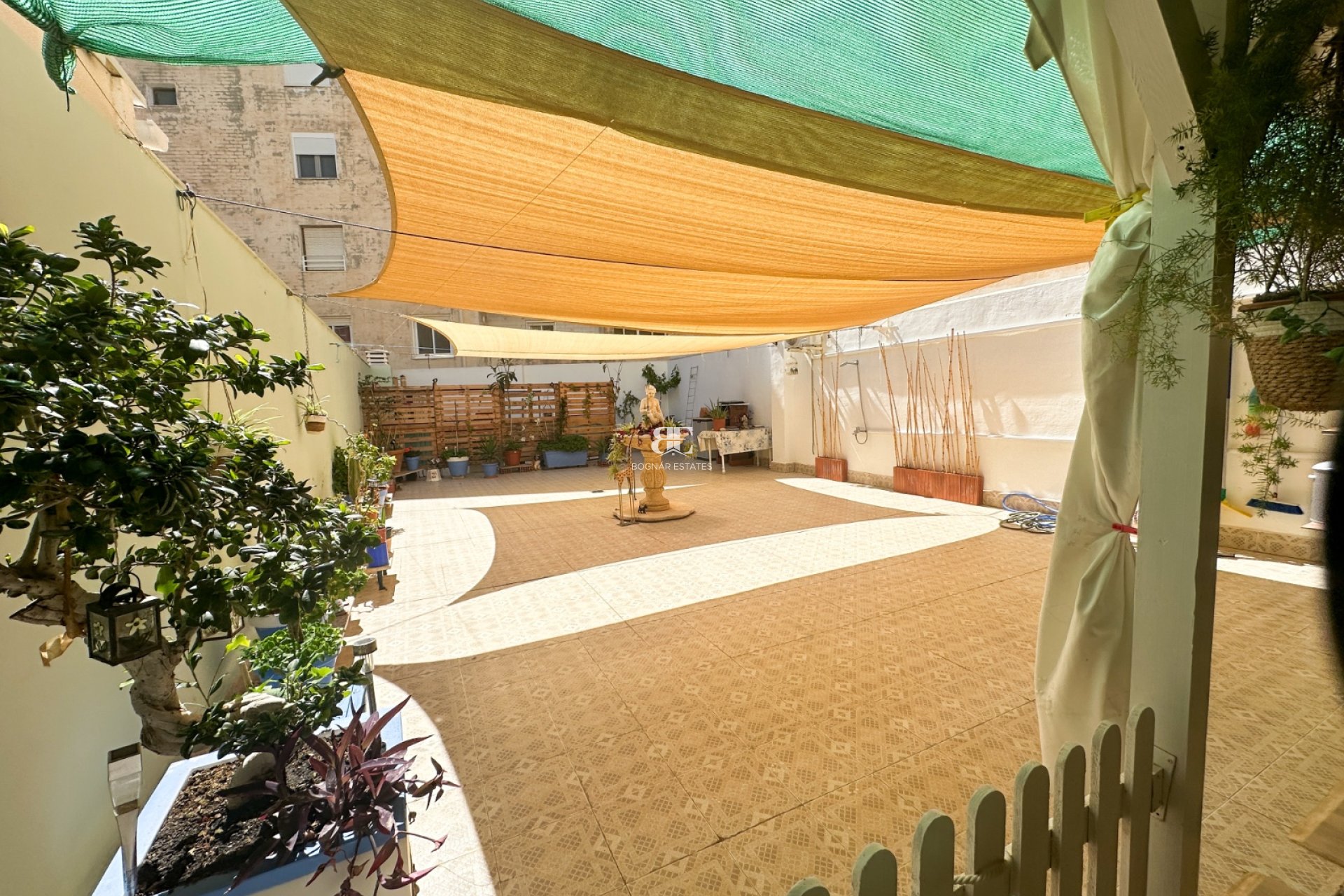 Resale - apartment -
Torrevieja - Center