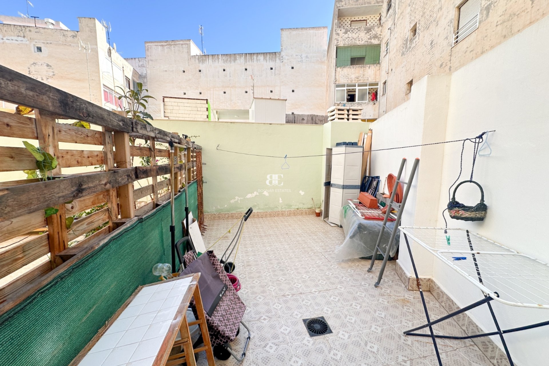 Resale - apartment -
Torrevieja - Center