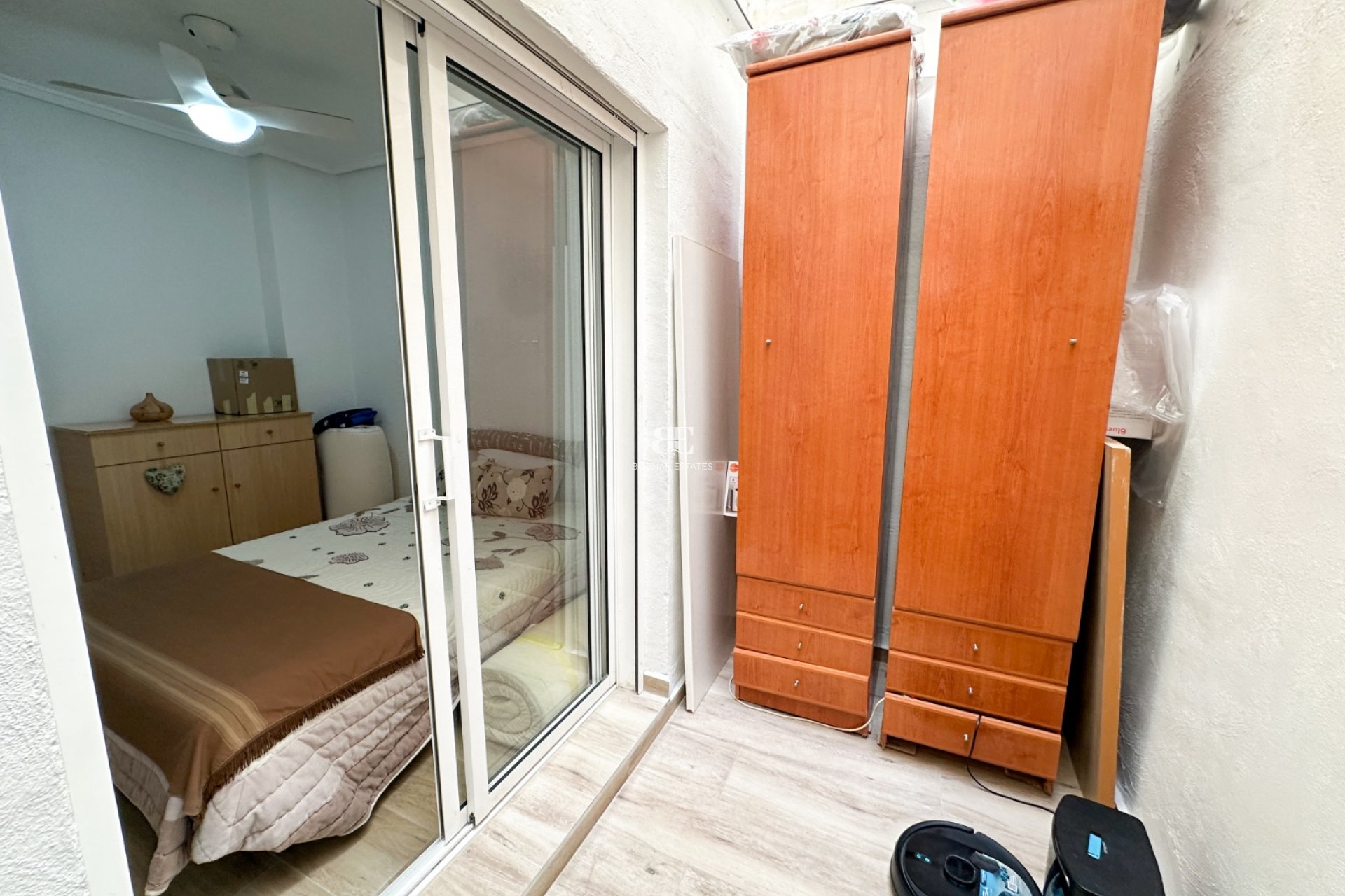 Resale - apartment -
Torrevieja - Center