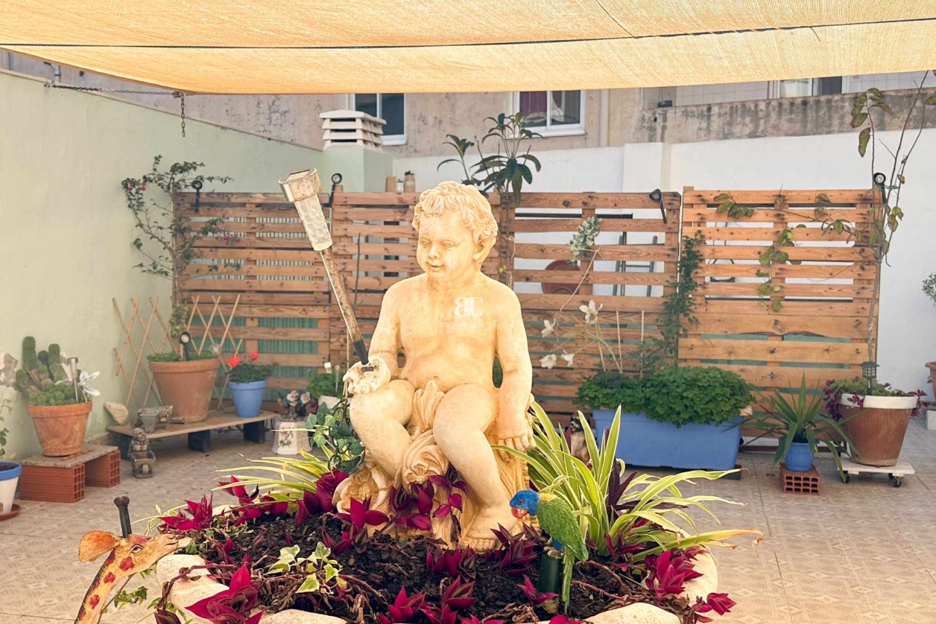 Resale - apartment -
Torrevieja - Center