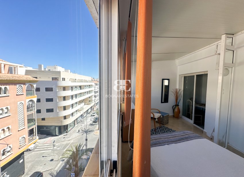 Resale - apartment -
Torrevieja - Center