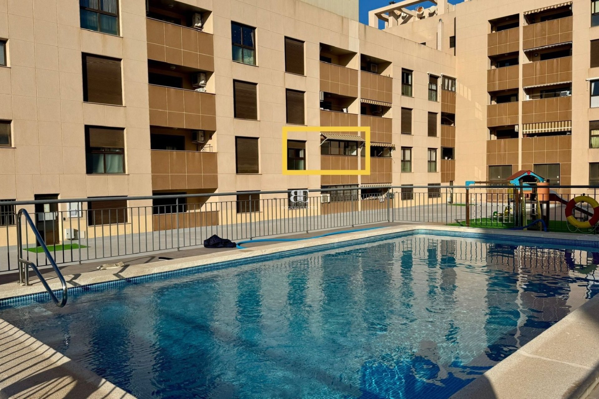 Resale - apartment -
Torrevieja - Center