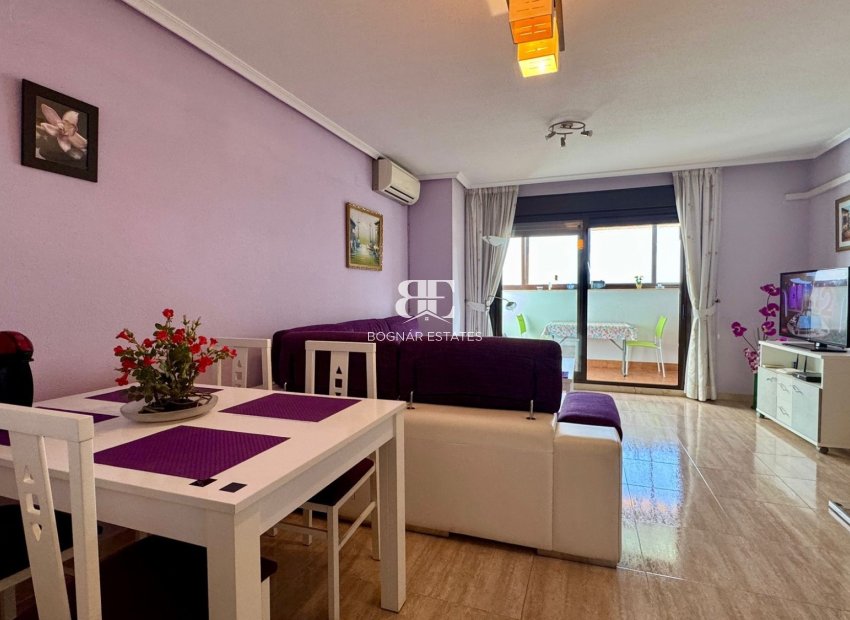 Resale - apartment -
Torrevieja - Center