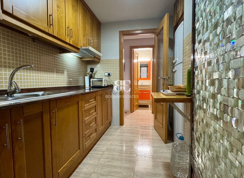 Resale - apartment -
Torrevieja - Center