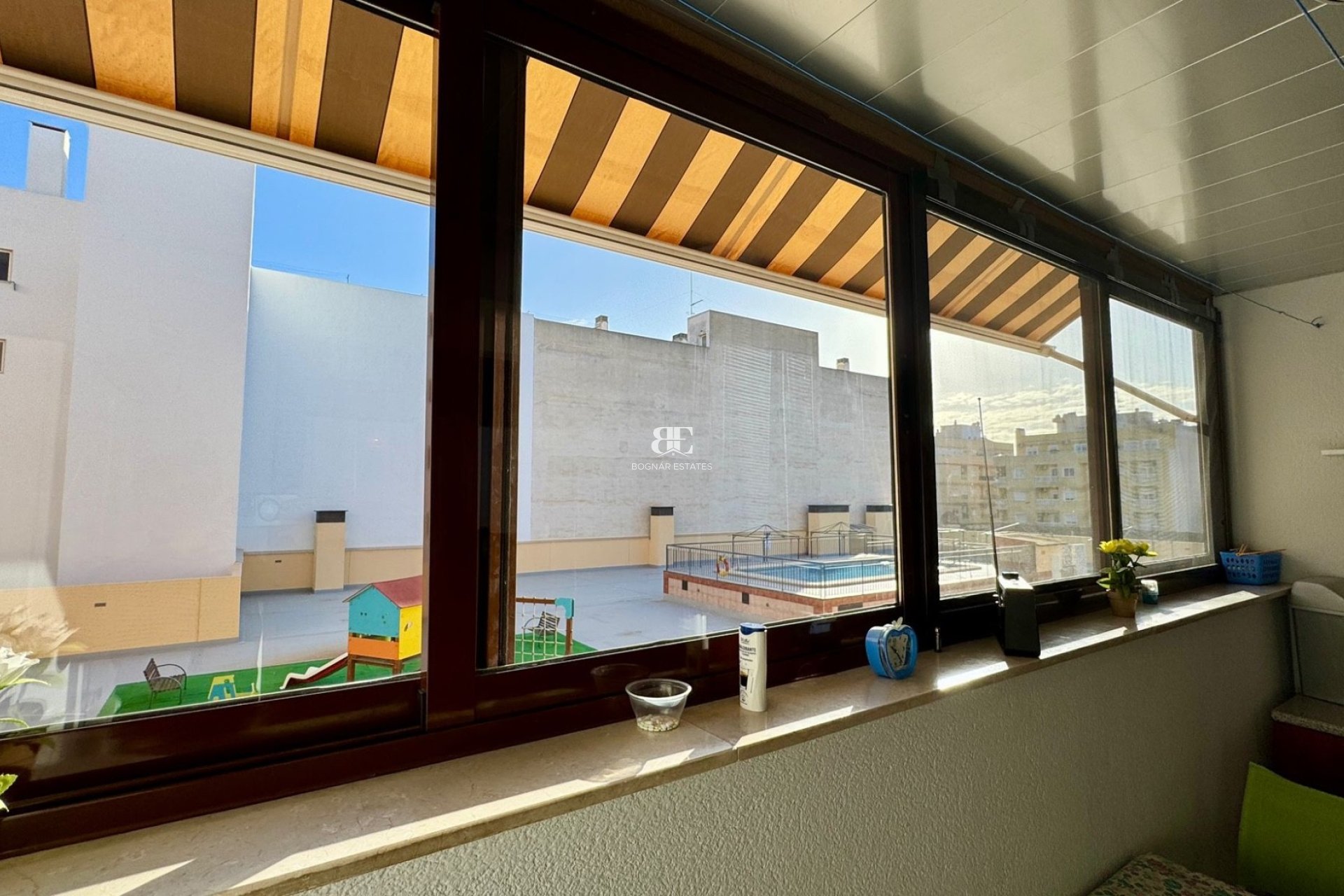 Resale - apartment -
Torrevieja - Center