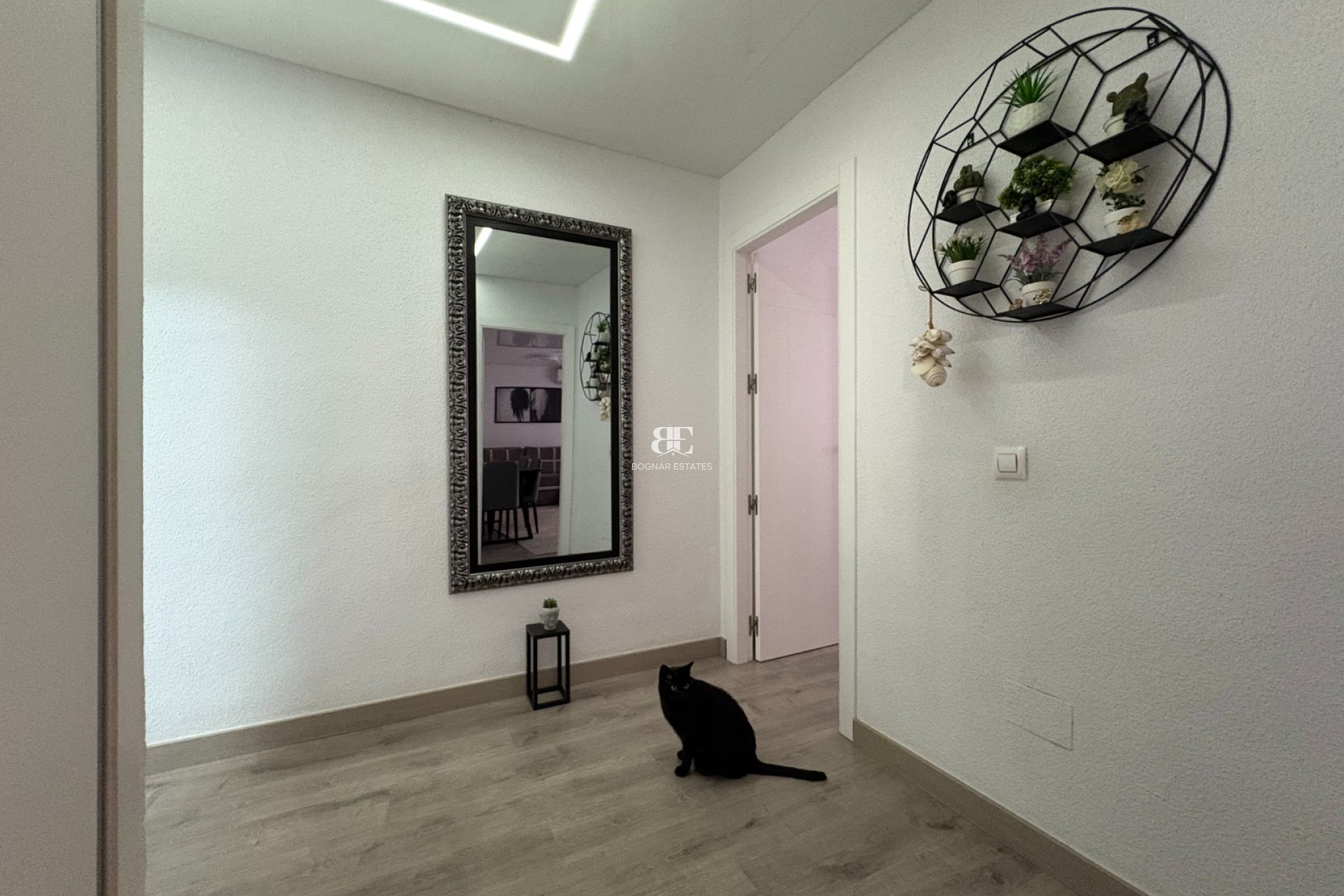 Resale - apartment -
Torrevieja - Center