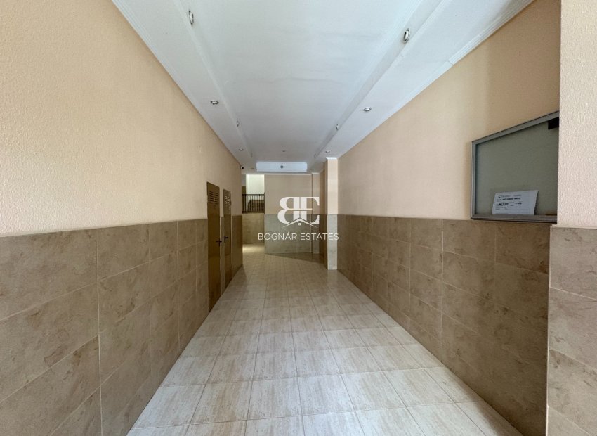 Resale - apartment -
Torrevieja - Center