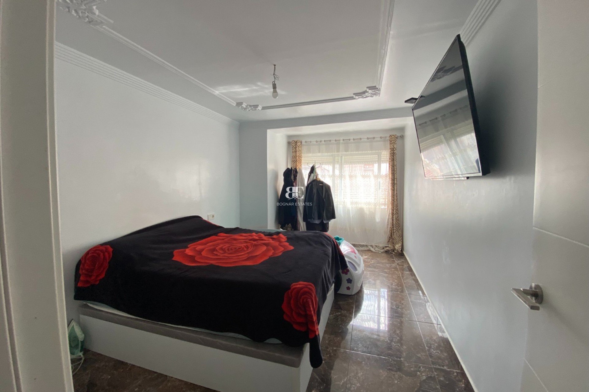 Resale - apartment -
Torrevieja - Center