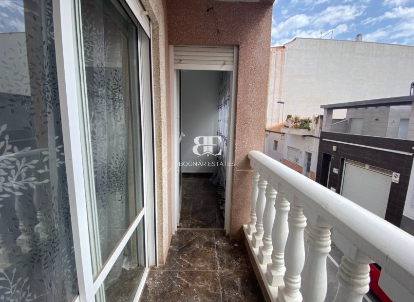 Resale - apartment -
Torrevieja - Center