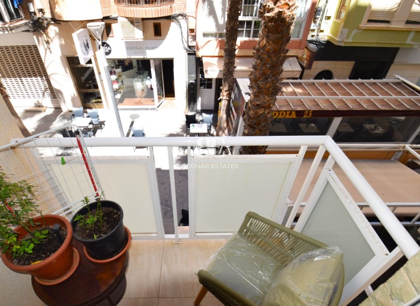 Resale - apartment -
Torrevieja - Center