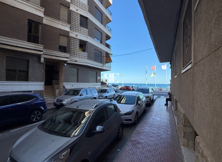 Resale - apartment -
Torrevieja - Costa Blanca