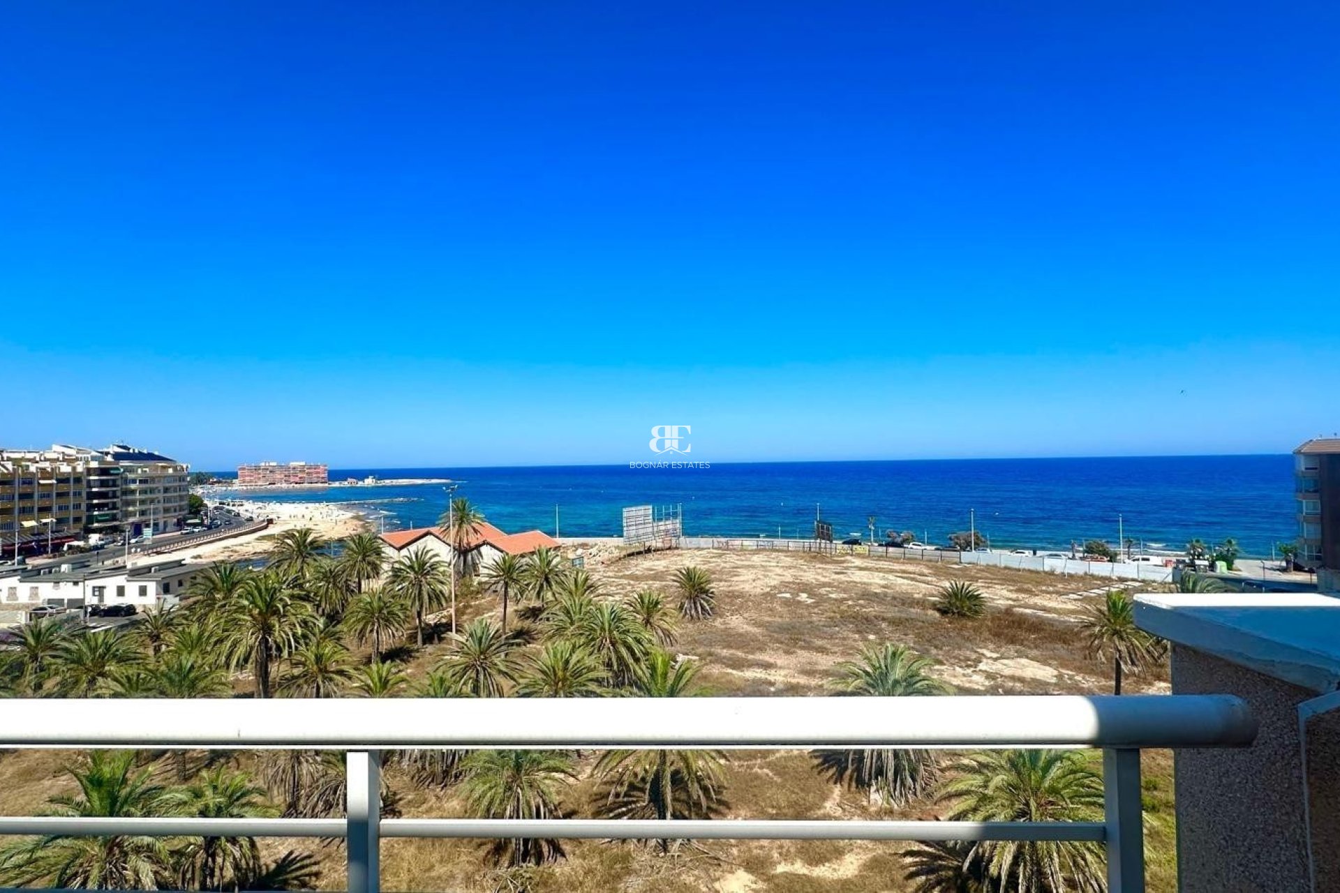 Resale - apartment -
Torrevieja - Curva del Palangre