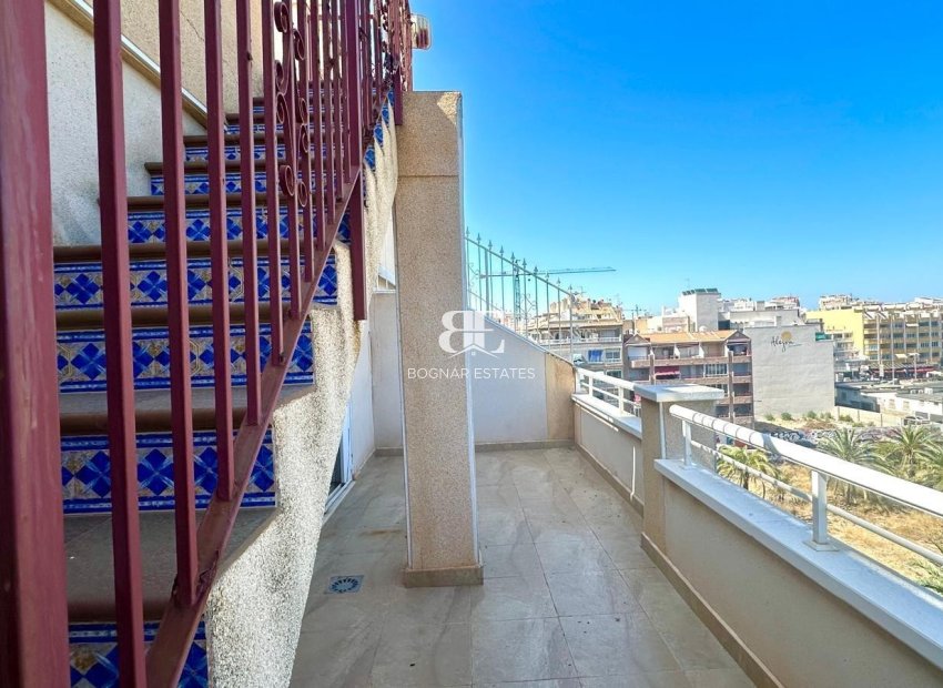 Resale - apartment -
Torrevieja - Curva del Palangre