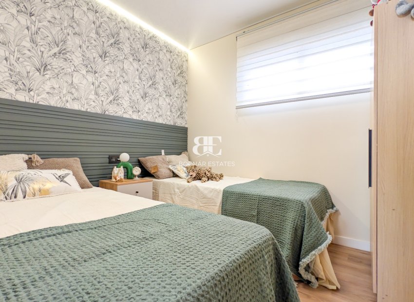 Resale - apartment -
Torrevieja - El Acequión - Los Náufragos