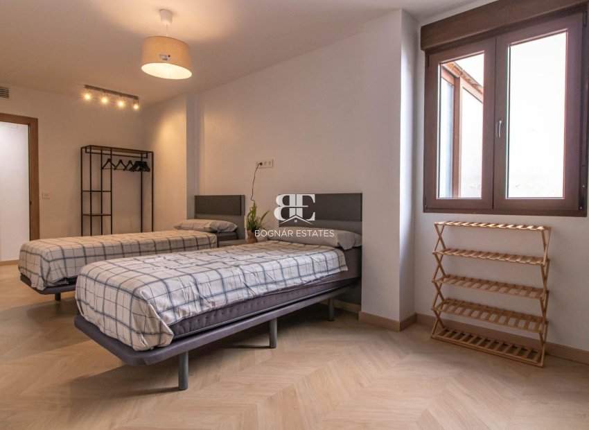 Resale - apartment -
Torrevieja - El Acequión - Los Náufragos