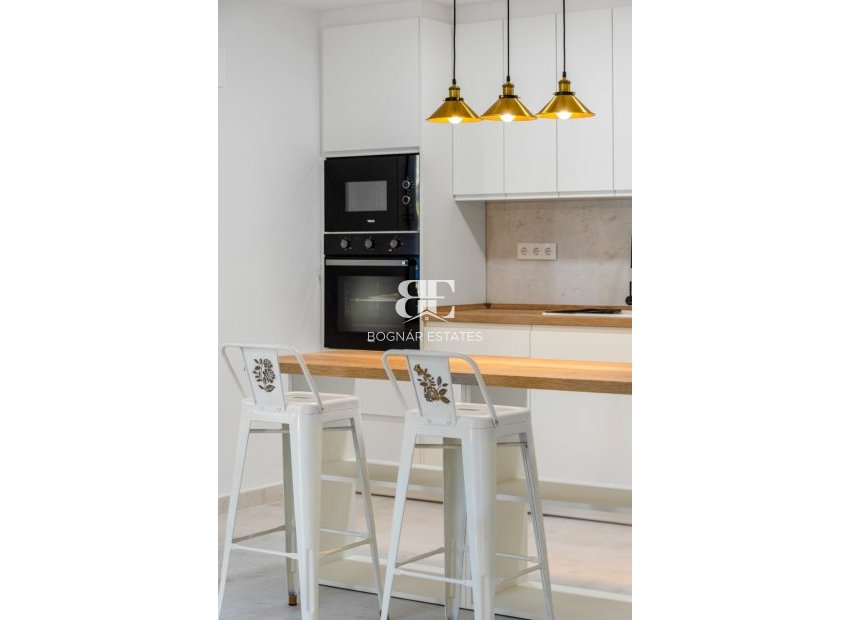 Resale - apartment -
Torrevieja - El Acequión - Los Náufragos