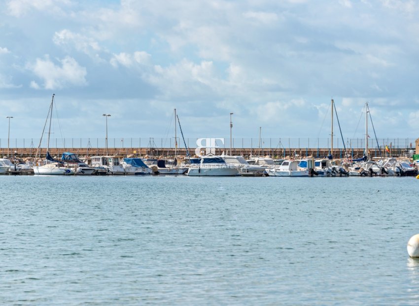 Resale - apartment -
Torrevieja - El Acequión - Los Náufragos