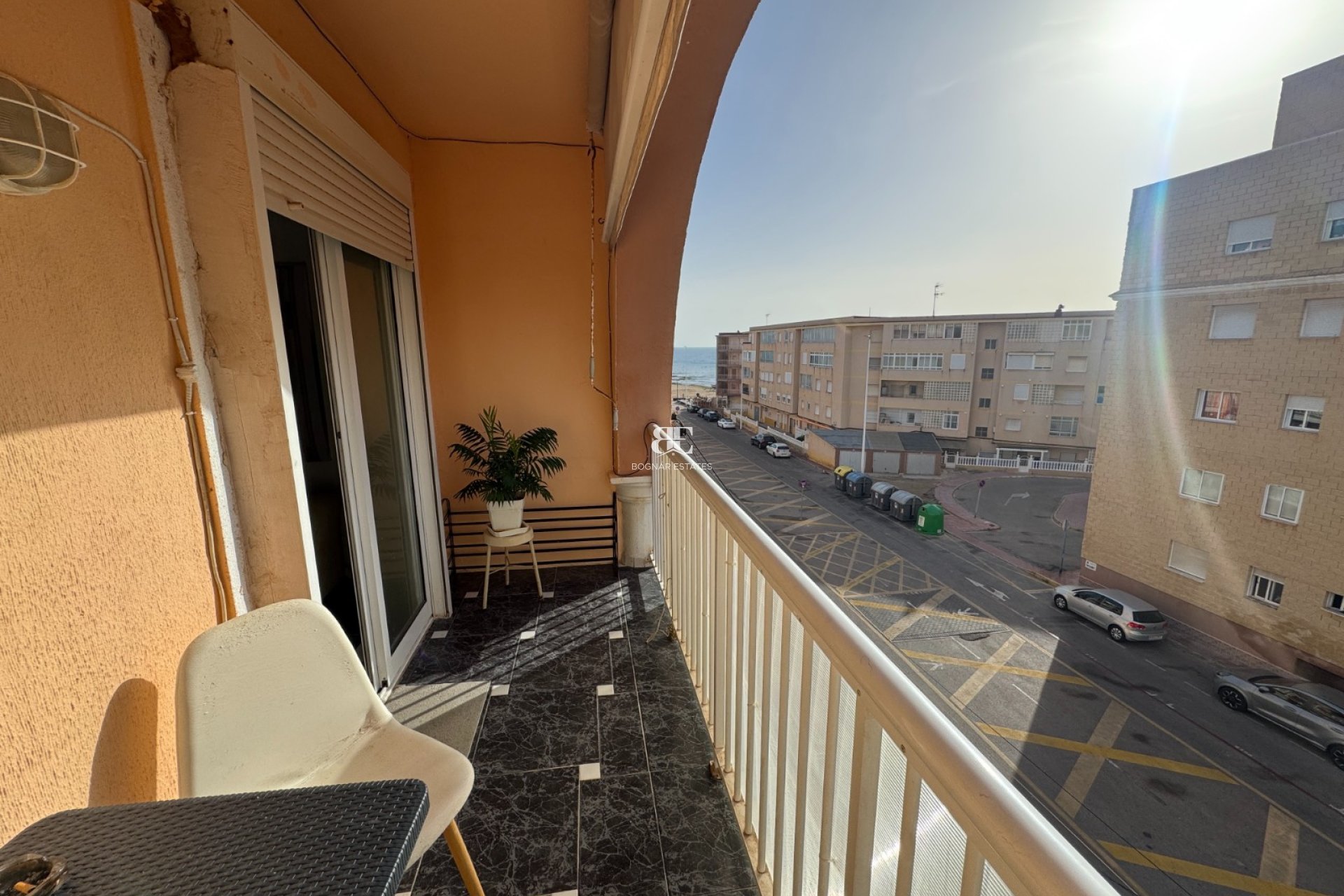 Resale - apartment -
Torrevieja - La Mata