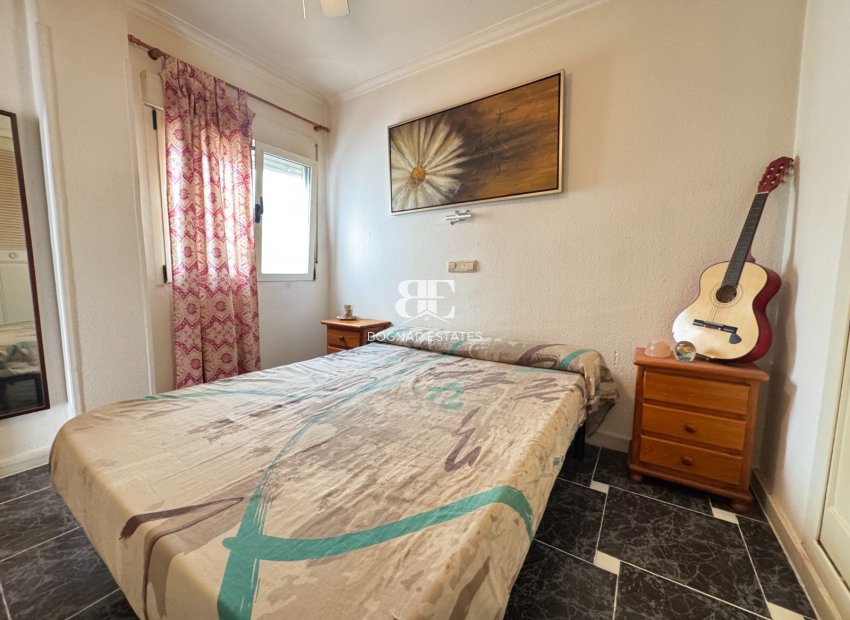 Resale - apartment -
Torrevieja - La Mata