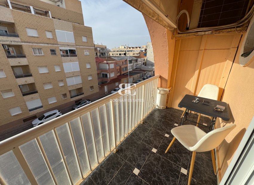 Resale - apartment -
Torrevieja - La Mata