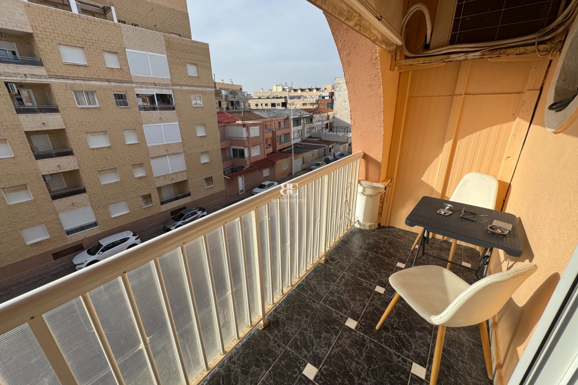 Resale - apartment -
Torrevieja - La Mata