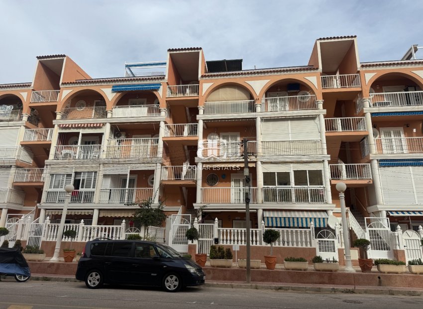 Resale - apartment -
Torrevieja - La Mata