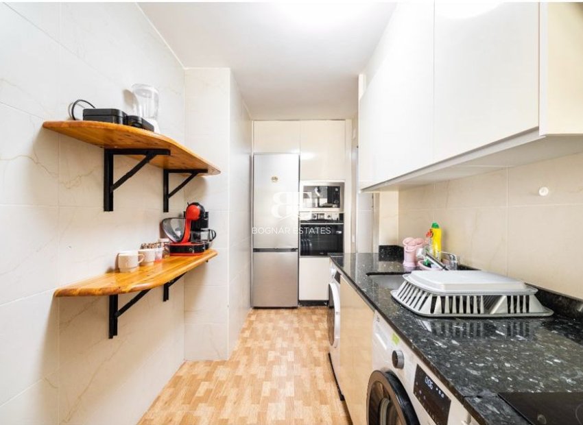 Resale - apartment -
Torrevieja - La Mata