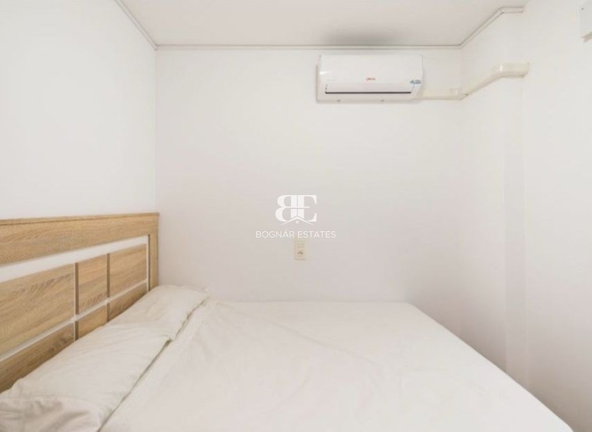 Resale - apartment -
Torrevieja - La Mata