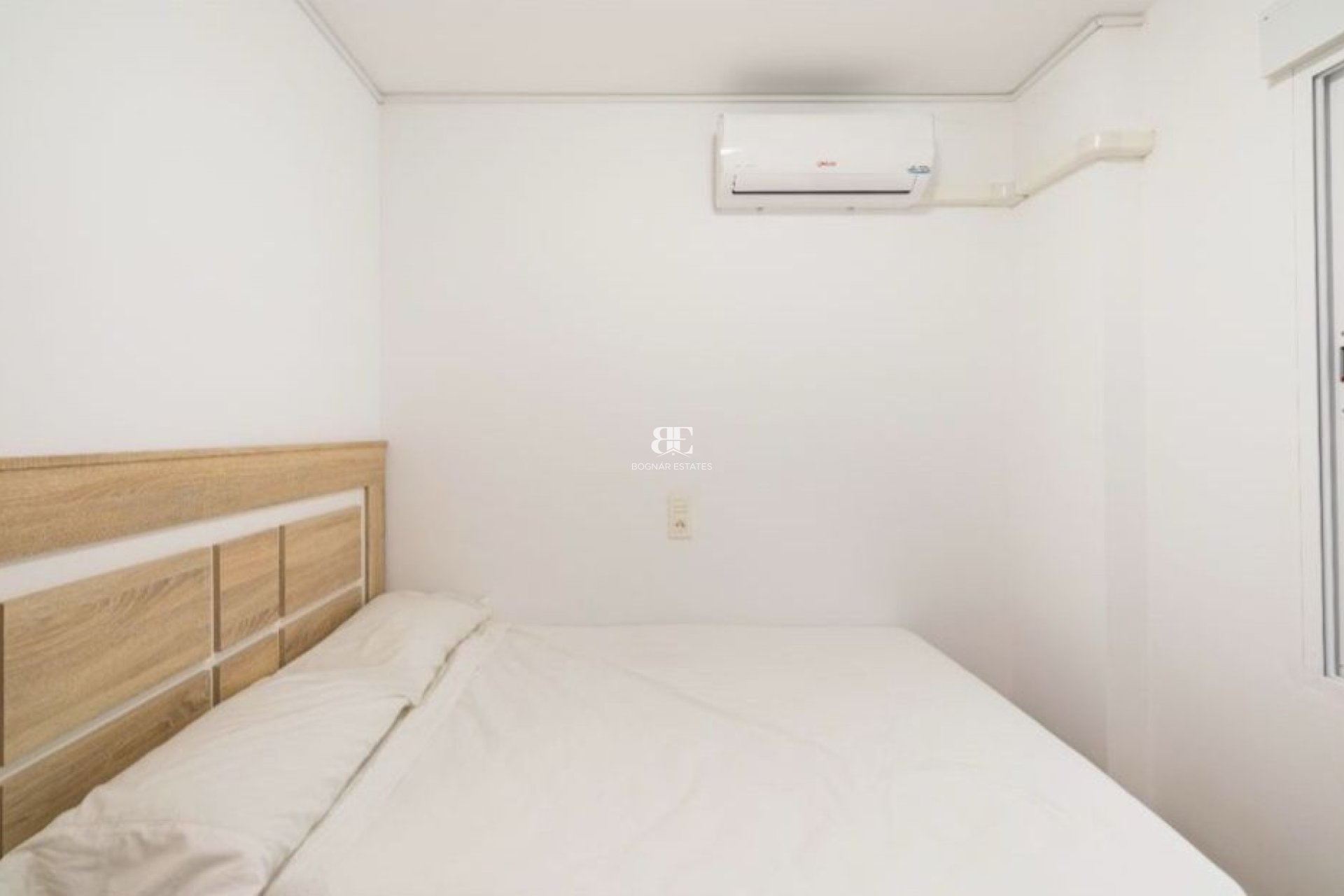 Resale - apartment -
Torrevieja - La Mata