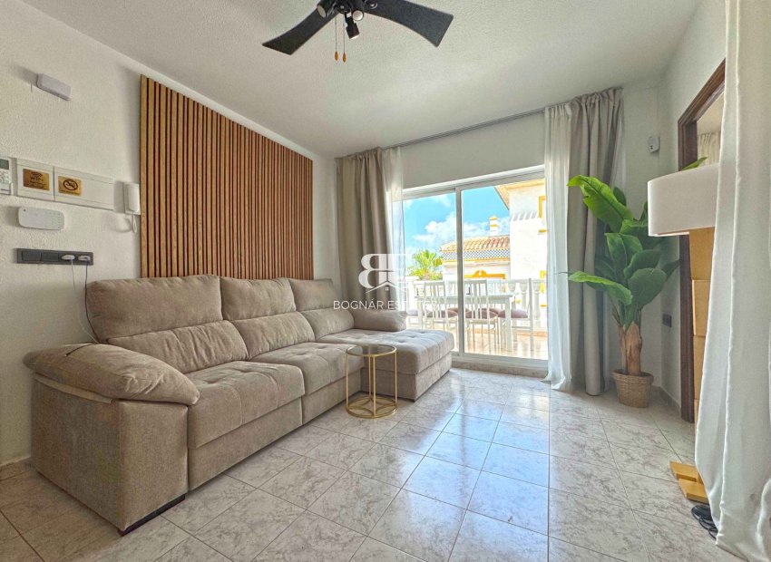 Resale - apartment -
Torrevieja - La Mata