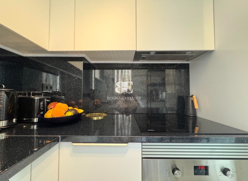 Resale - apartment -
Torrevieja - La Mata