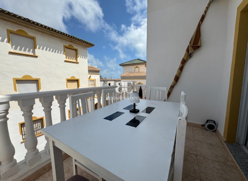 Resale - apartment -
Torrevieja - La Mata