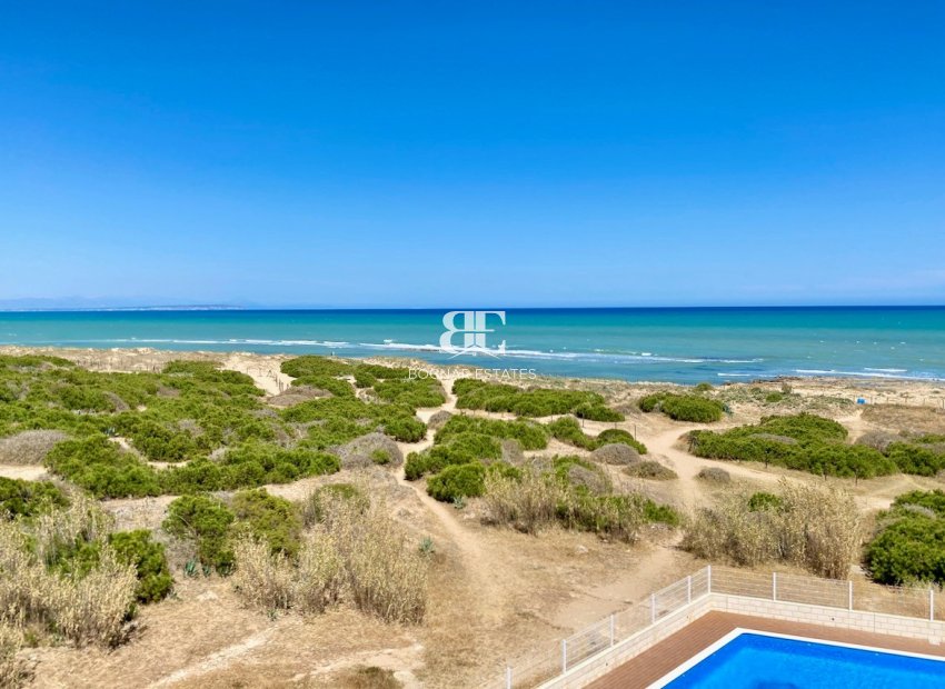 Resale - apartment -
Torrevieja - La Mata
