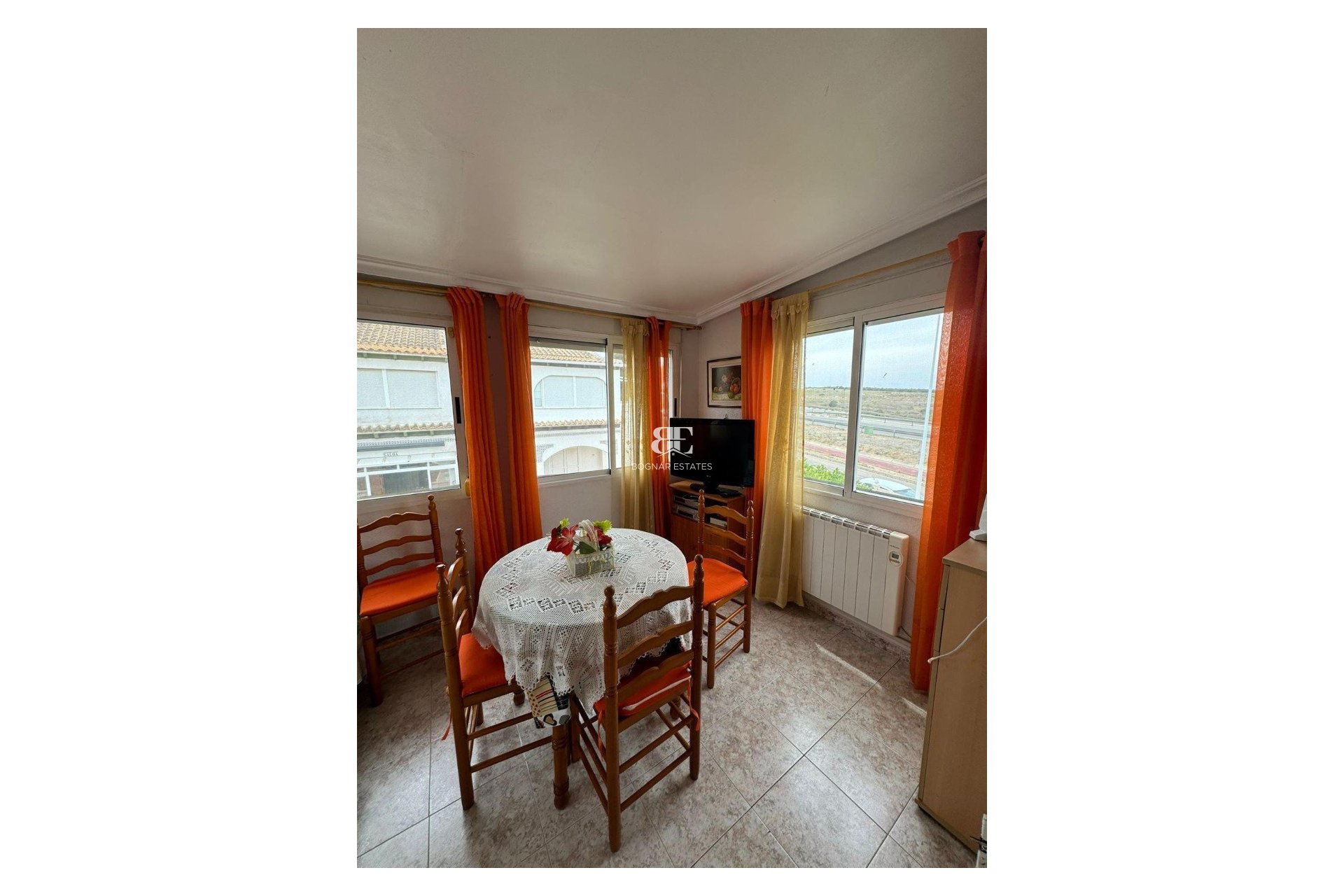 Resale - apartment -
Torrevieja - La Mata