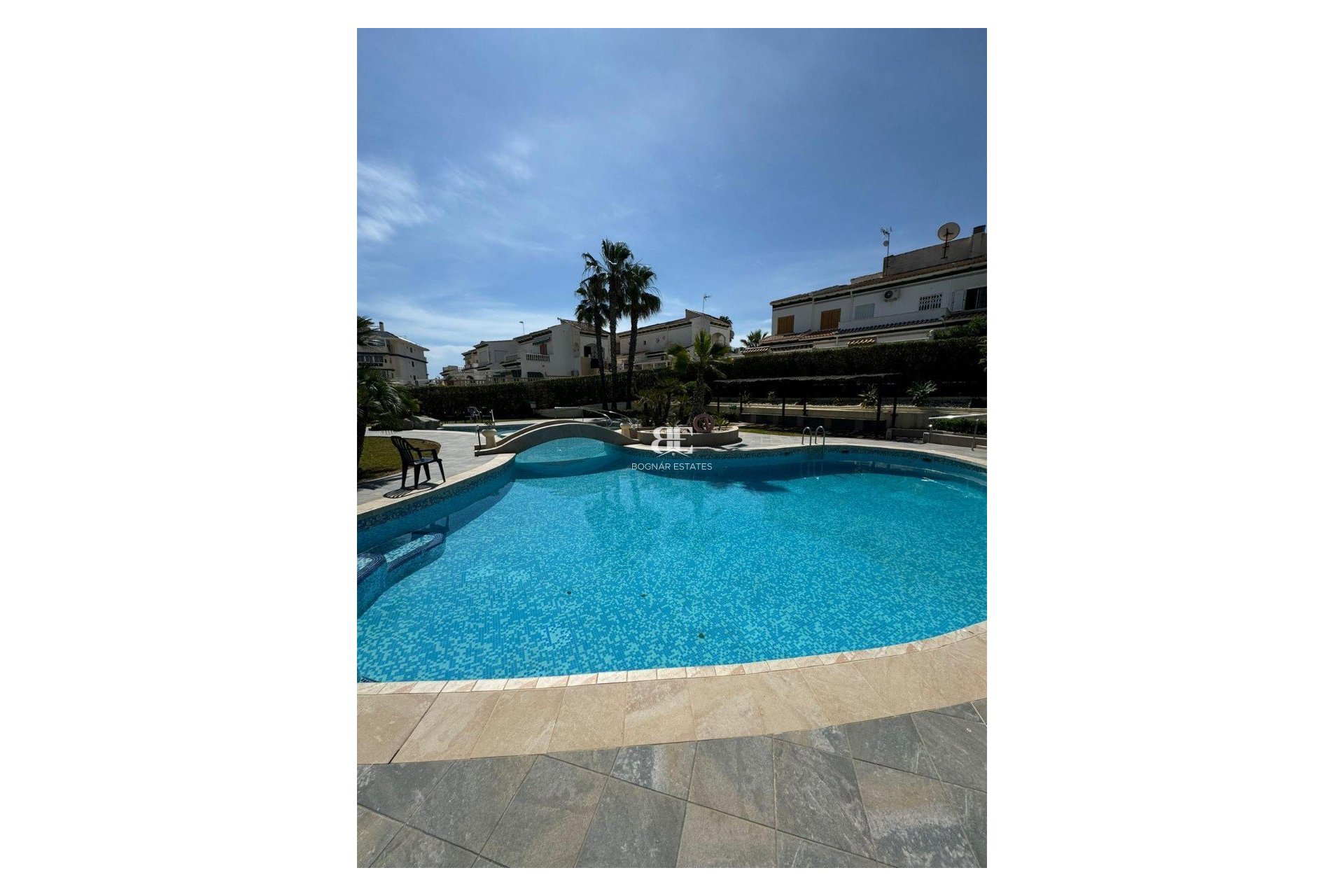 Resale - apartment -
Torrevieja - La Mata