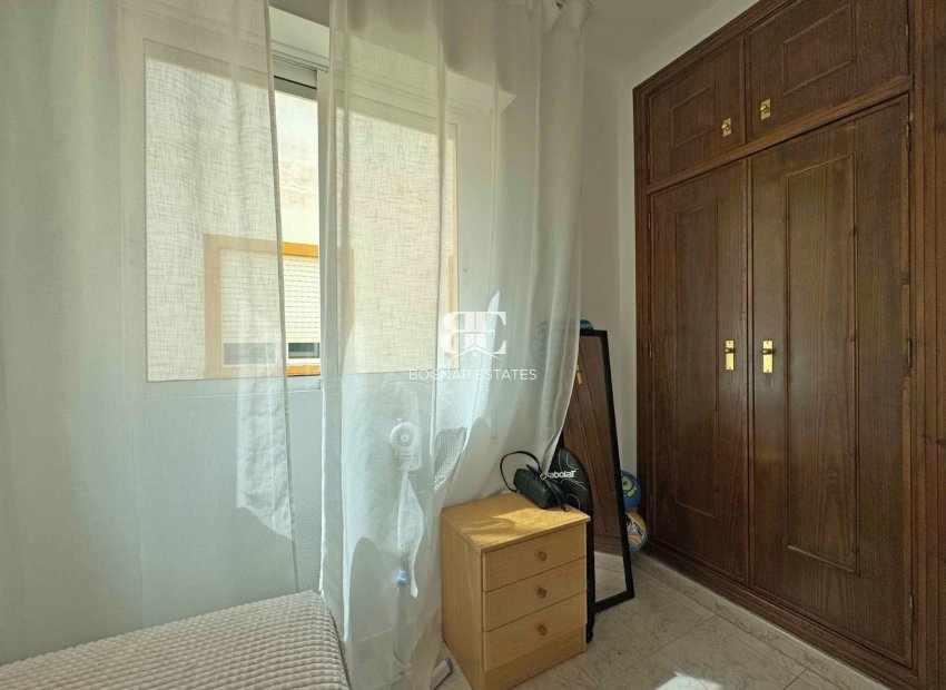 Resale - apartment -
Torrevieja - La Mata