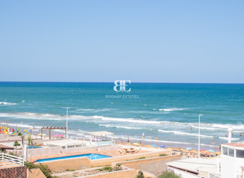 Resale - apartment -
Torrevieja - La Mata