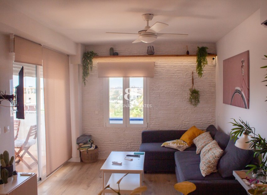 Resale - apartment -
Torrevieja - La Mata
