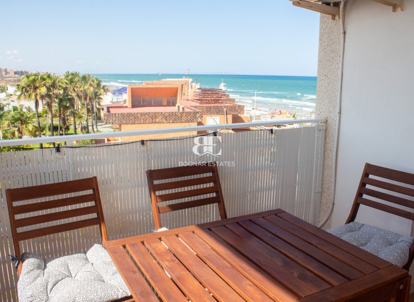 Resale - apartment -
Torrevieja - La Mata