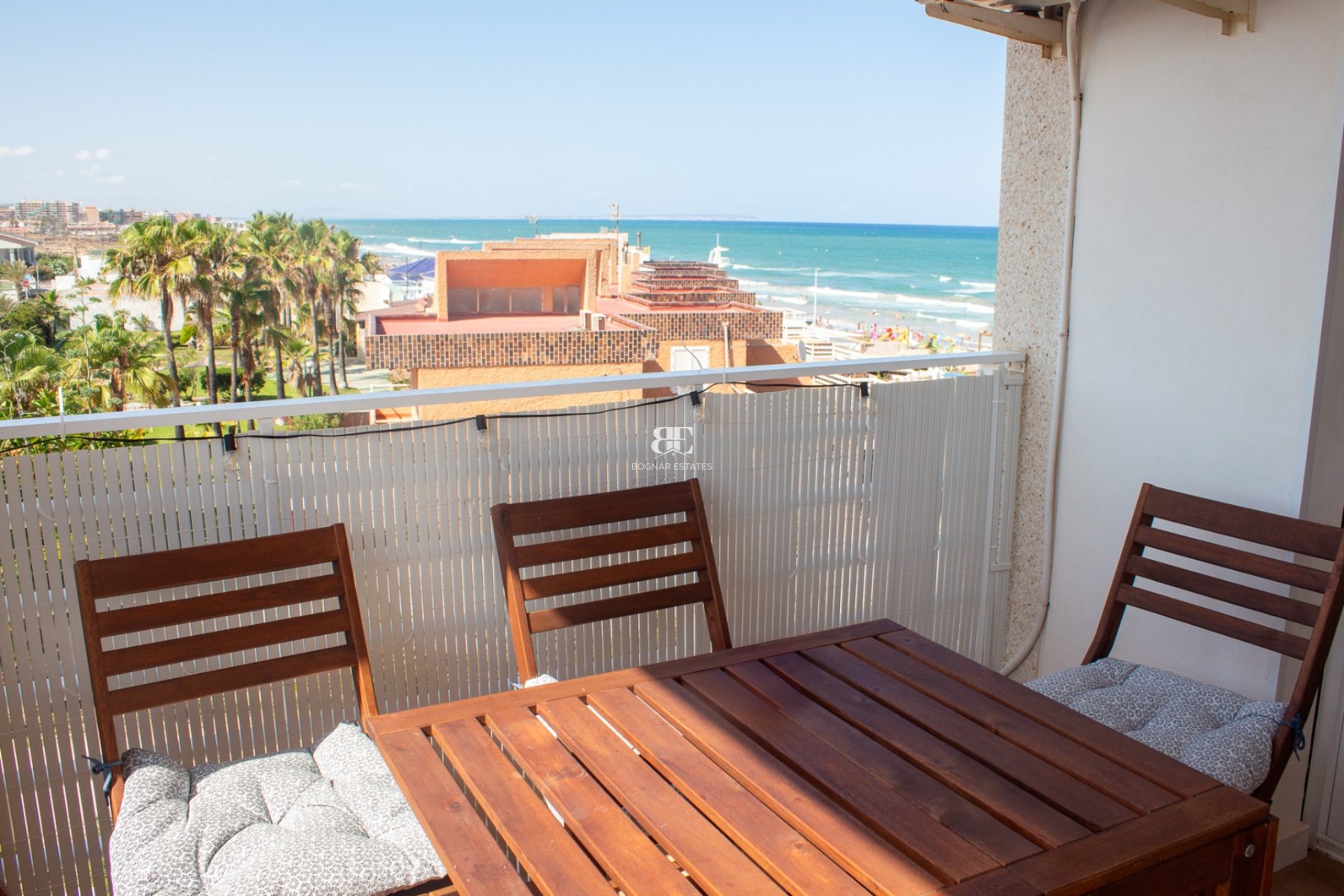 Resale - apartment -
Torrevieja - La Mata