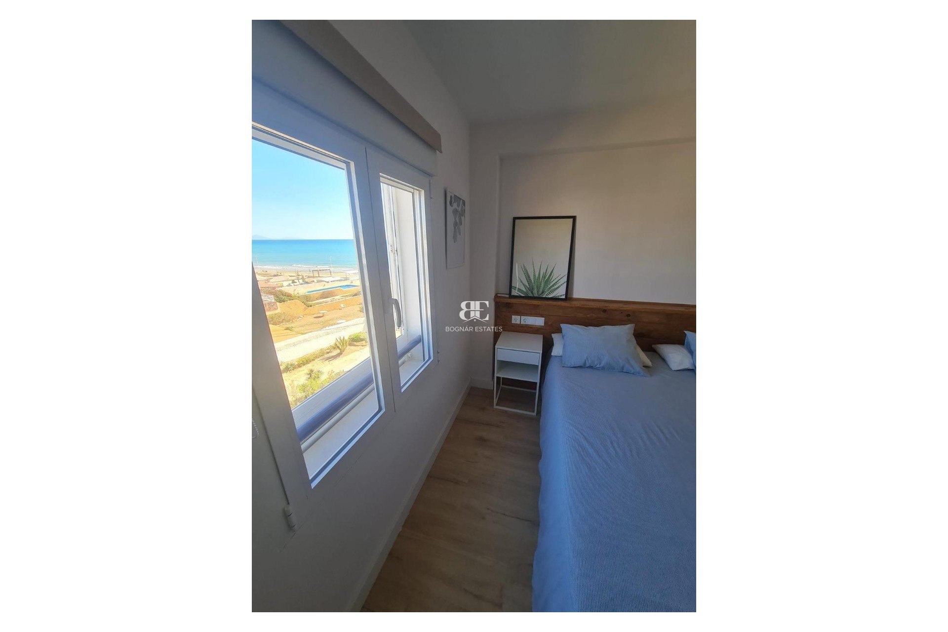 Resale - apartment -
Torrevieja - La Mata
