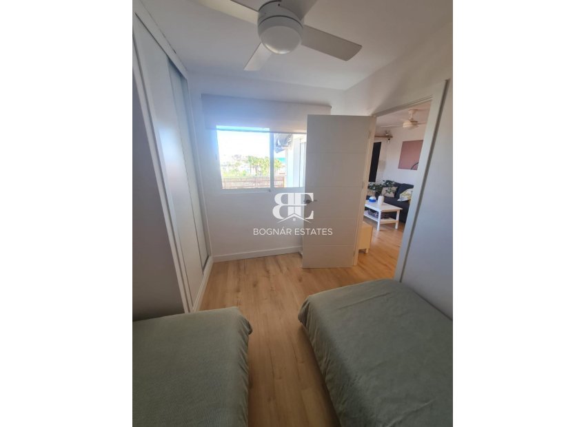 Resale - apartment -
Torrevieja - La Mata