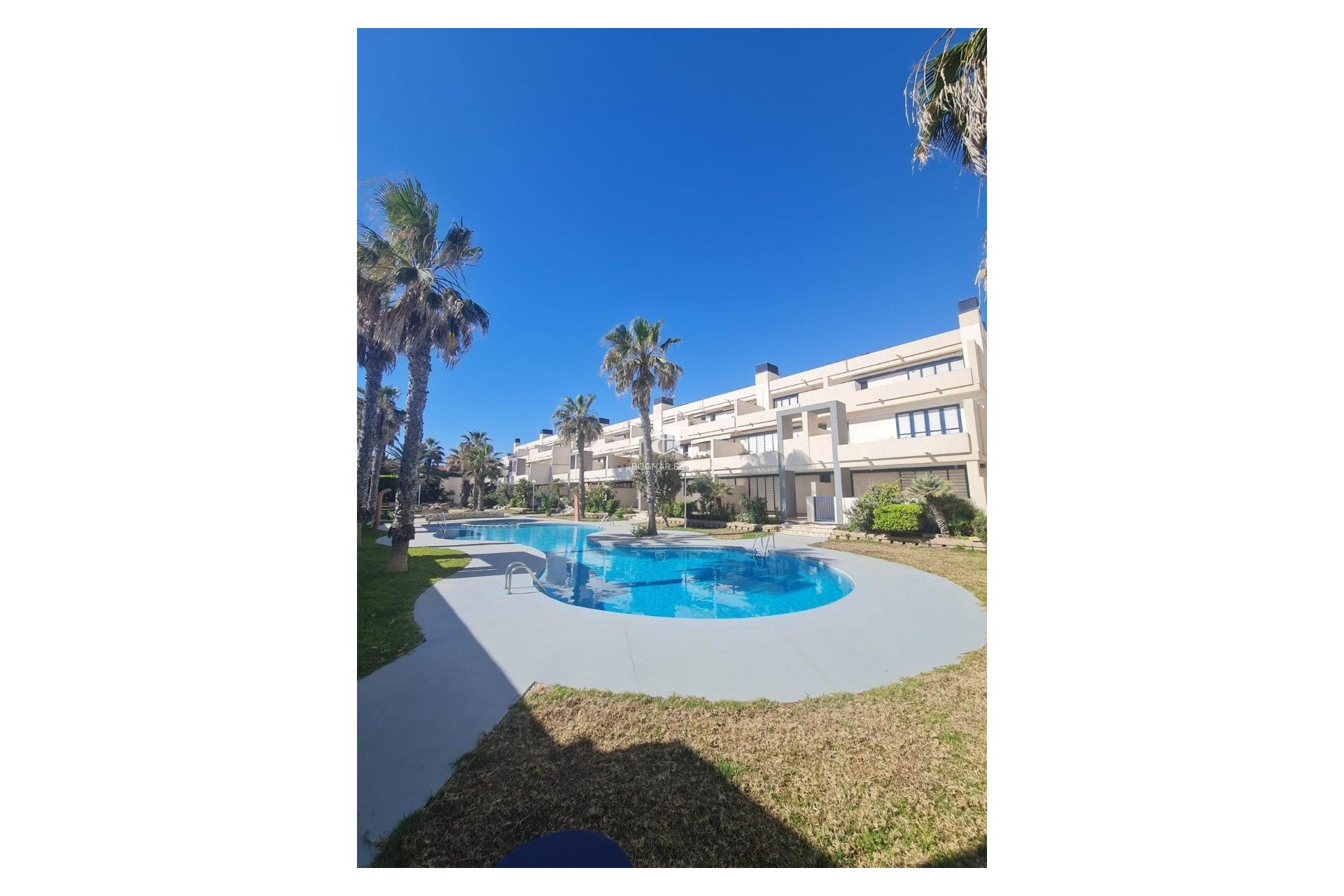 Resale - apartment -
Torrevieja - La Mata
