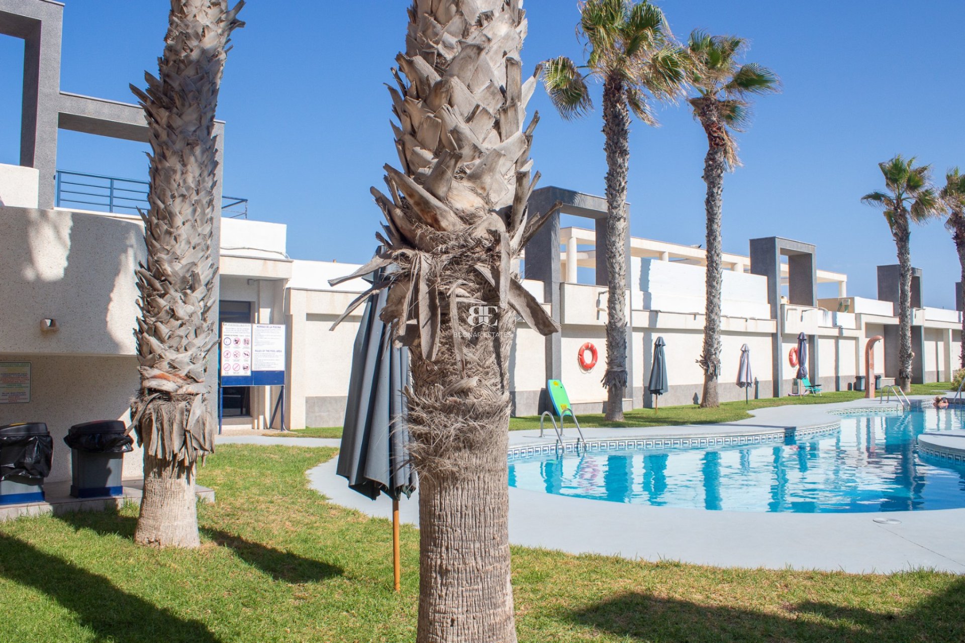 Resale - apartment -
Torrevieja - La Mata