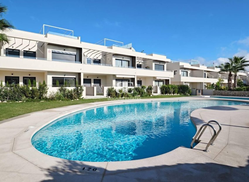 Resale - apartment -
Torrevieja - La veleta
