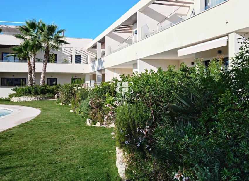 Resale - apartment -
Torrevieja - La veleta
